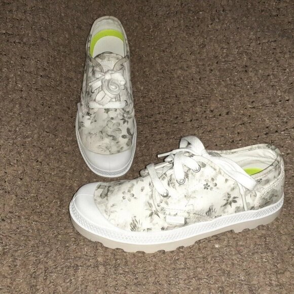PALLADIUM-Pampa Oxford LP Moonbeam Floral Sneakers-Size 8.5-NWOB - Picture 1 of 8